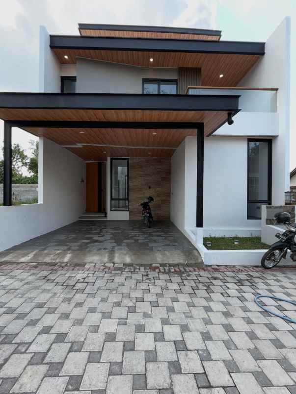 rumah cluster cantik dekat kampus uii yogyakarta