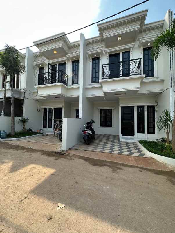 rumah cluster classic style jagakarsa jakarta selatan