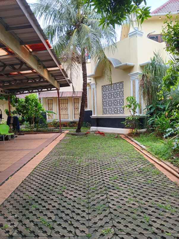 rumah dalam komplek elit kavling marinir pondok kelapa