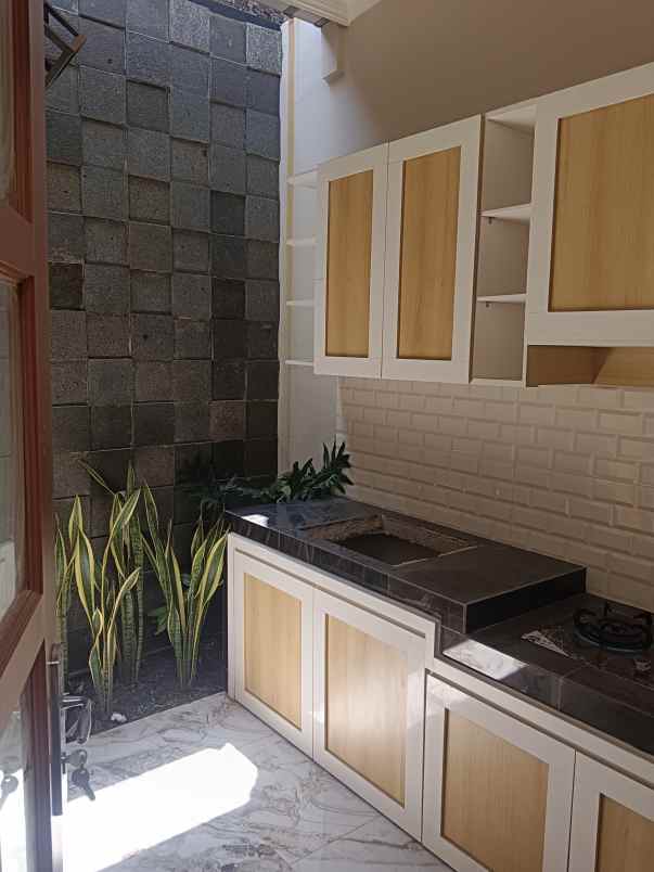 rumah dekat kampus upi cibiru bandung timur