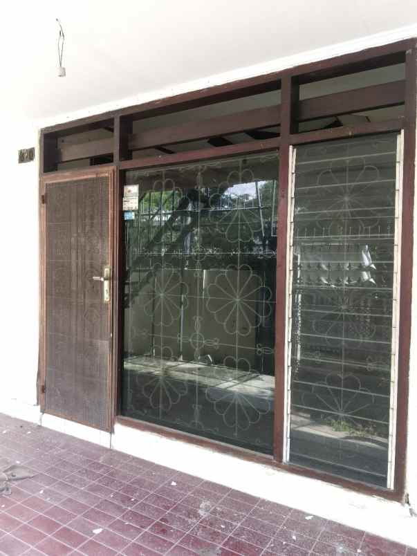 rumah dijual cawang madrasah 11