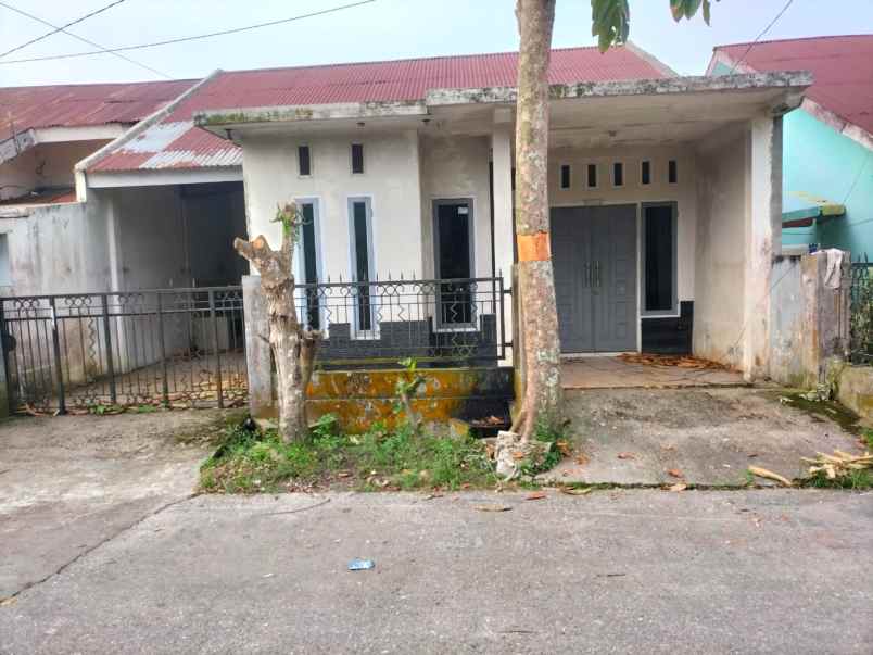 rumah dijual di jl d sidomulyo hanya 200 juta nego