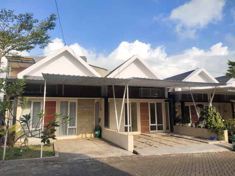 rumah dijual di lumajang