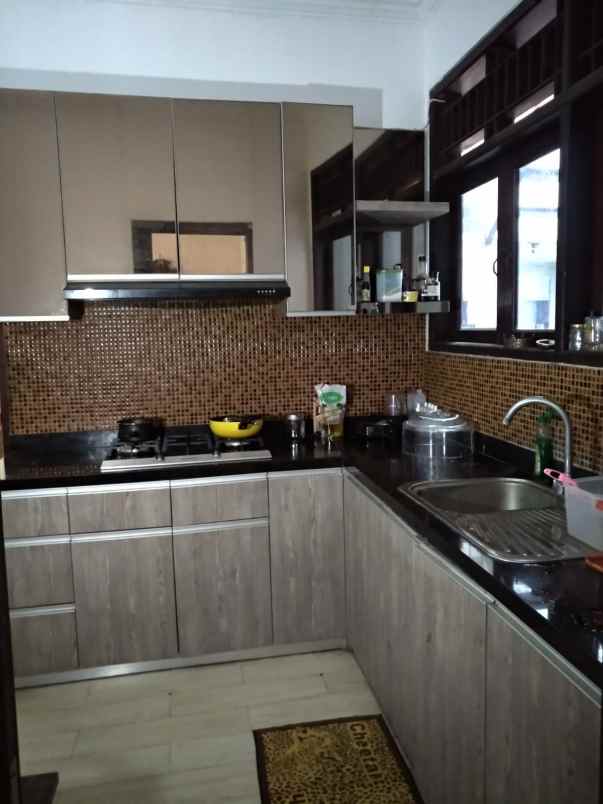 rumah dijual jalan jambi wonokromo surabaya selatan