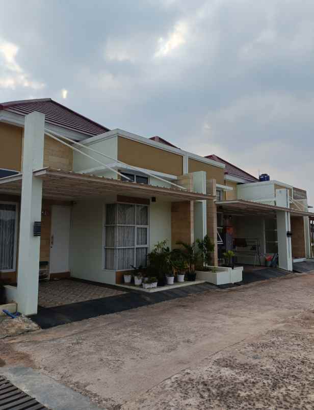 rumah hunian daerah serua ciputat tangerang selatan