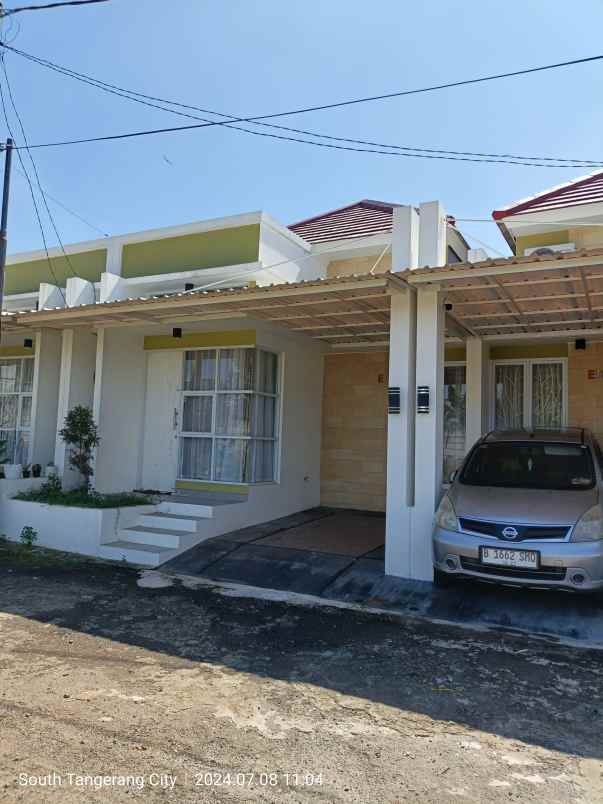 rumah hunian daerah serua ciputat tangerang selatan