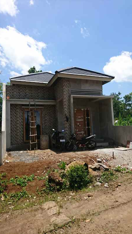 rumah hunian modern premium ekonomis