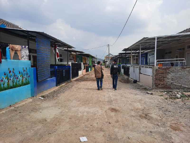 rumah jl paniisan malakasari