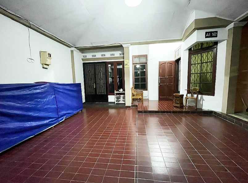 rumah jl pondok kelapa indah