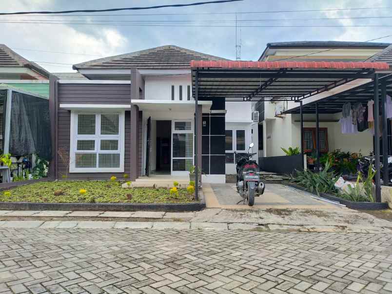 rumah jl wisma pgri delima kec