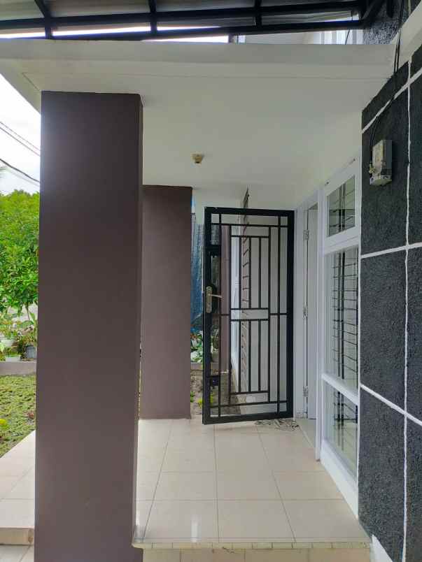 rumah jl wisma pgri delima kec