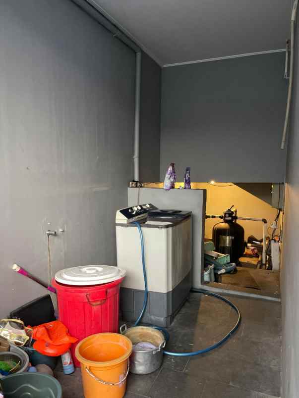 rumah kolam renang kopo melati dekat tol kopo bandung