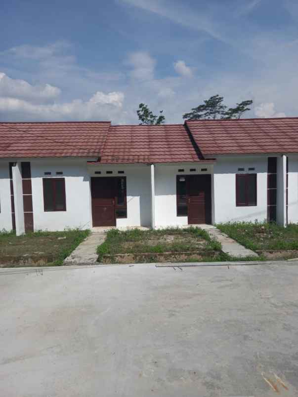 rumah kp cigabel desa cibueteng