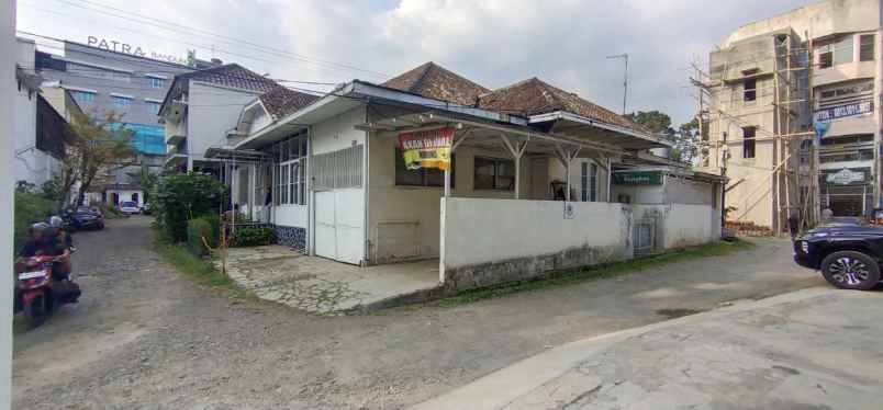 rumah lama hitung tanah cocok untuk rumah kost di dago