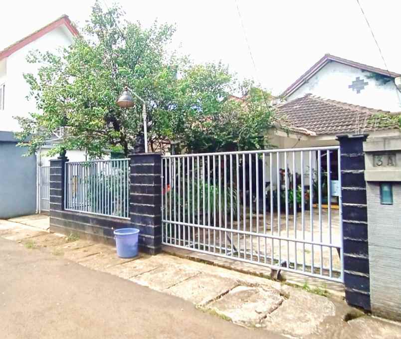 rumah luas 1 5 lt ciputat timur tangsel