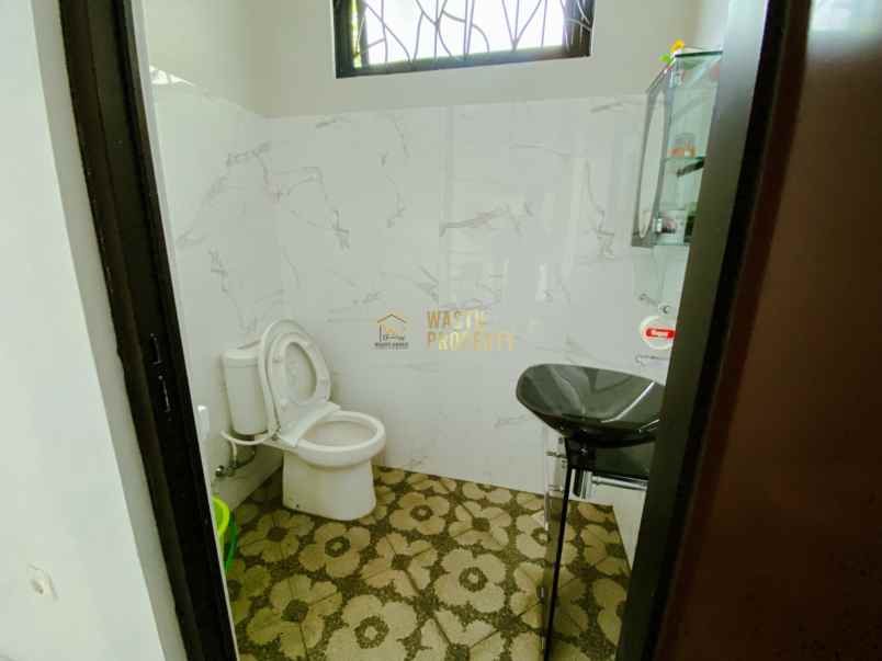 rumah mewah 2 lantai dekat pusat kota jogja shm