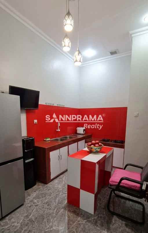 rumah mewah 2 lantai di kukusan depok