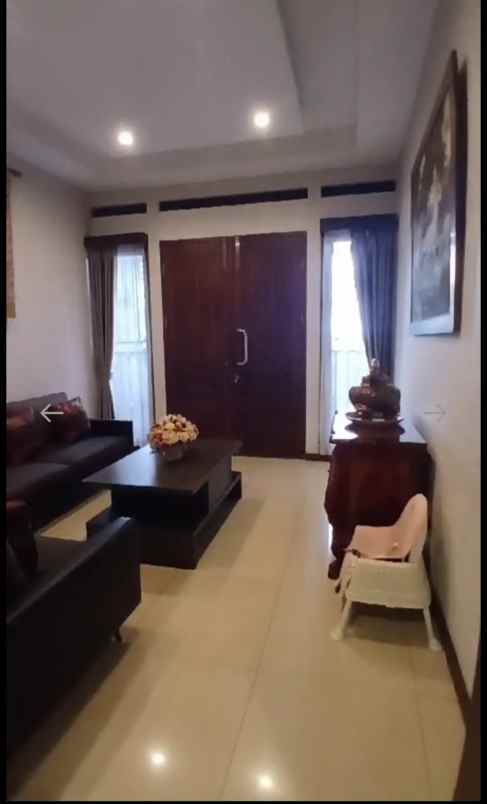 rumah mewah rasa villa view kota bandung di cikutra