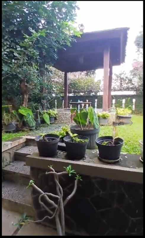 rumah mewah rasa villa view kota bandung di cikutra