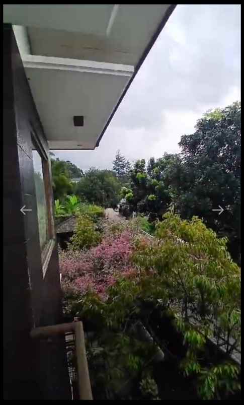 rumah mewah rasa villa view kota bandung di cikutra