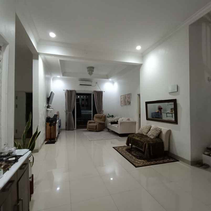 rumah mewah serasa hotel bintang 5 jatibening bekasi