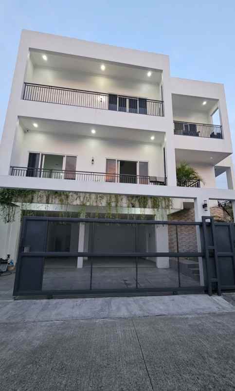 rumah mewah serasa hotel bintang 5 jatibening bekasi