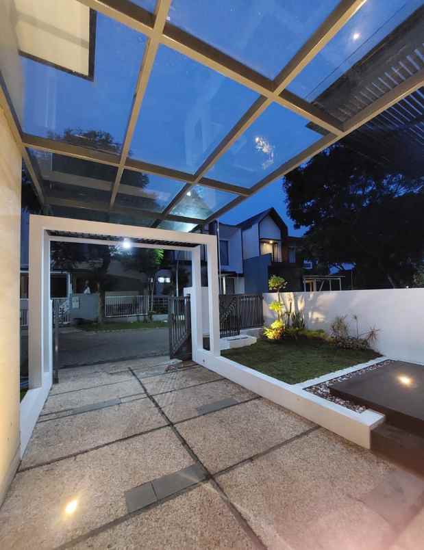 rumah mewah siap huni lokasi di permata jingga malang
