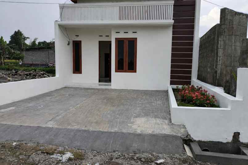 rumah minimalis 200 jutaan dekat exit tol jogja solo