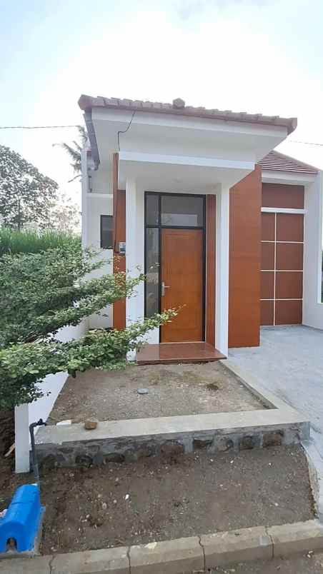 rumah minimalis modern dekat exit tol pakis