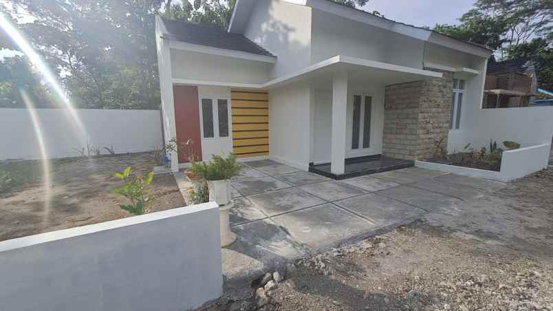 rumah minimalis modern paling murah di minggir sleman