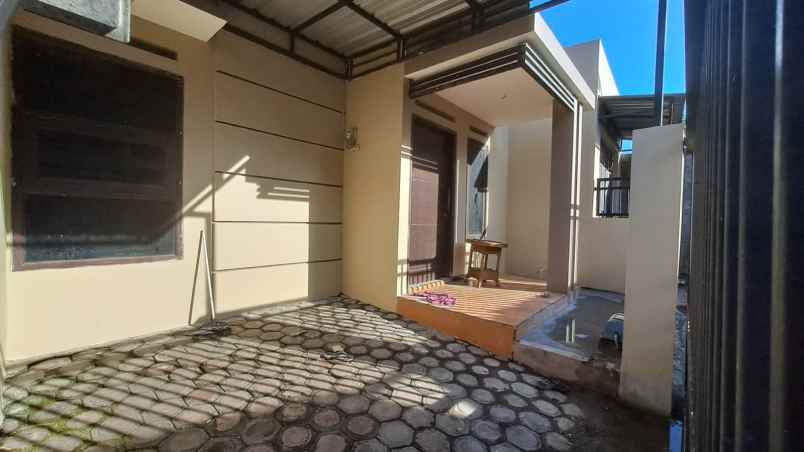 rumah minimalis siap huni di bumiayu malang