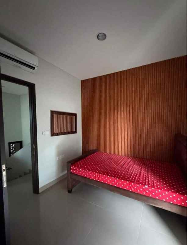 rumah minimalis summarecon dekat tol gedebage bandung