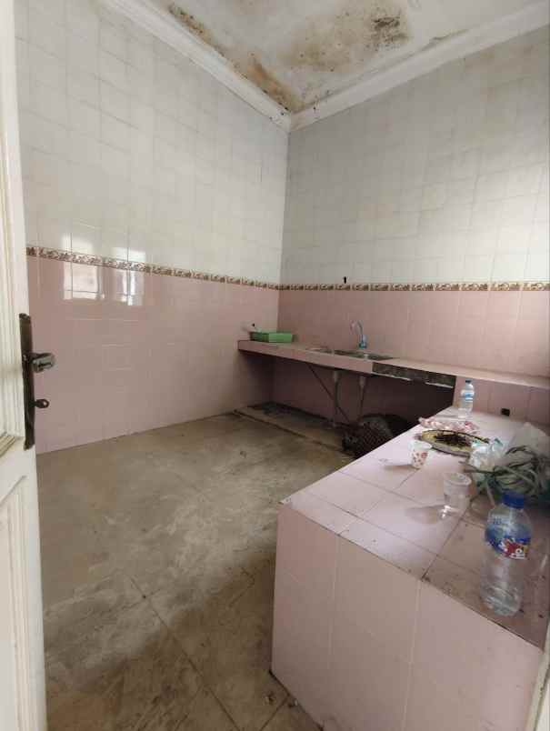 rumah mojo kidul strategis dekat dharmahusada