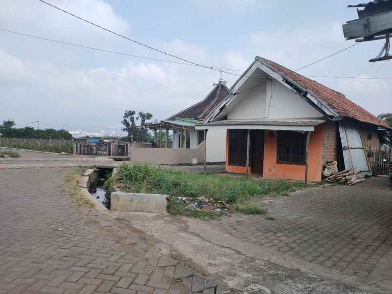 rumah murah luas view pegunungan di bumiaji kota batu