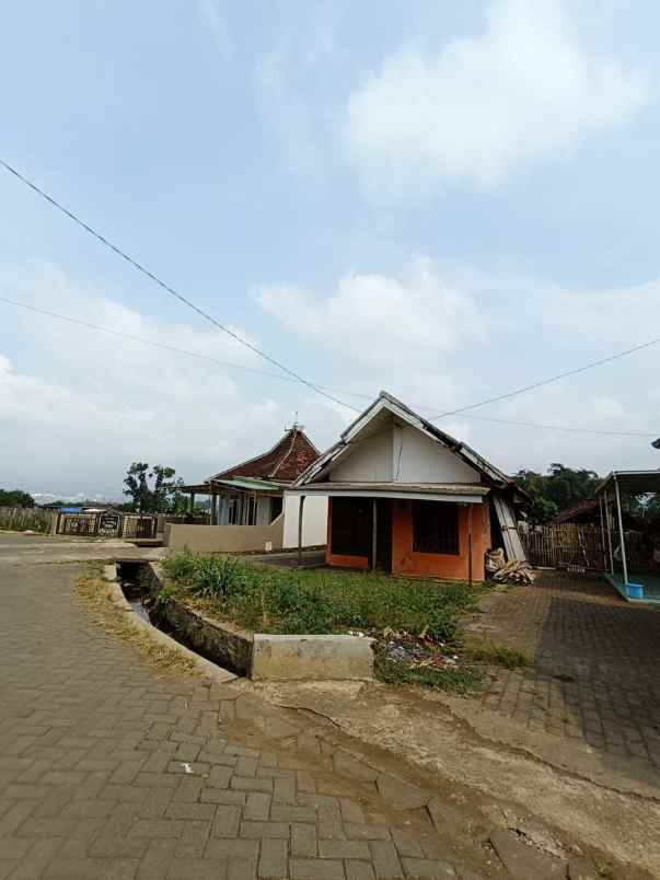 rumah murah luas view pegunungan di bumiaji kota batu