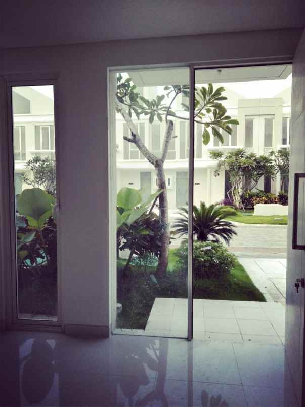 rumah new 2 lantai grand pakuwon kosongan hadap utara