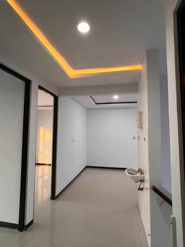 rumah nginden intan akses jalan 2 mobil longgar