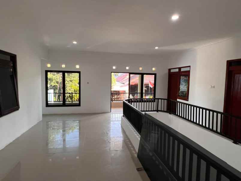 rumah one gate system hanya 5 menit dari raya merr
