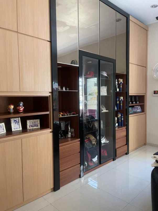 rumah pakuwon city san antonio minimalis siap huni