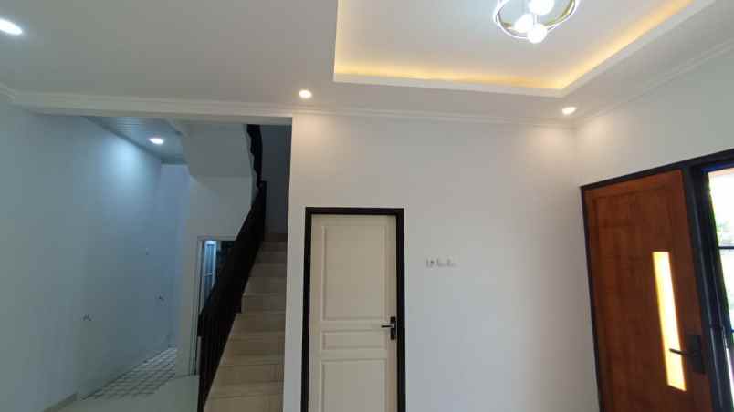 rumah pedurungan dua lantai dolog semarang shm