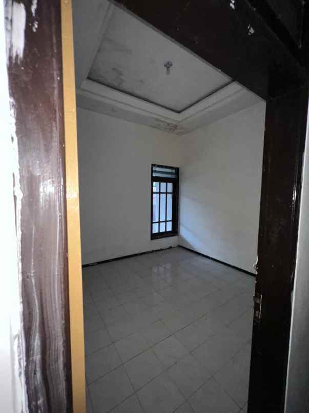 rumah poros jalan murah strategis di blimbing malang