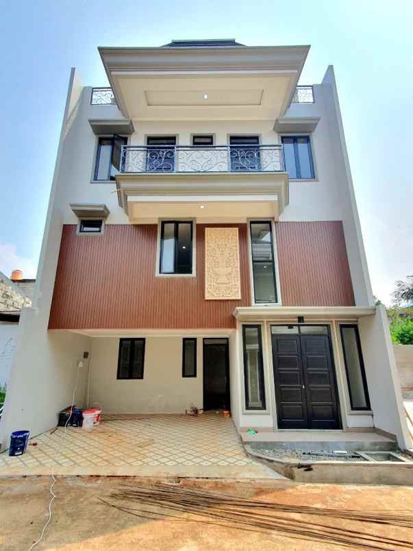 rumah premium townhouse 3lti pejaten pasar minggu