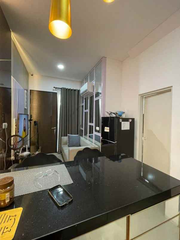 rumah regency one babatan pantai strategis minimalis