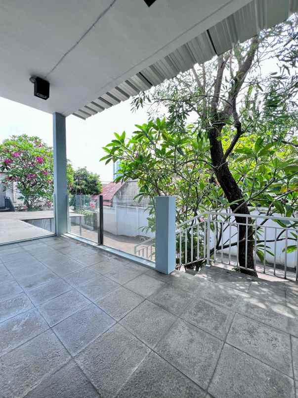 rumah second di cilandak tb simatupang jaksel