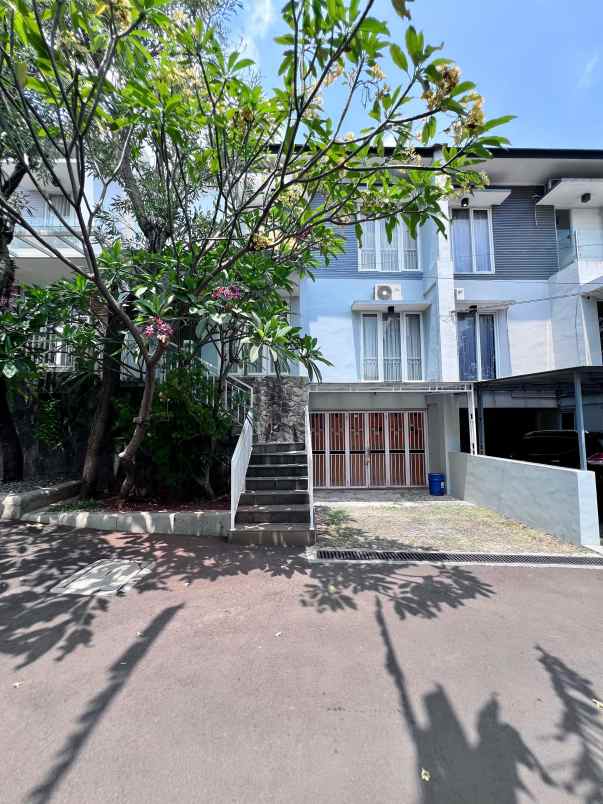 rumah second di cilandak tb simatupang jaksel