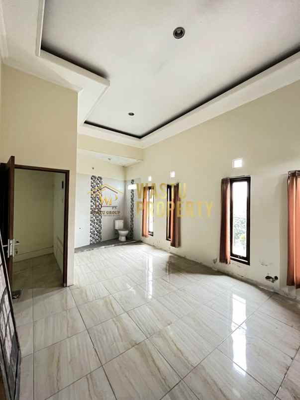 rumah second free renovasi lokasi dekat samsat sleman