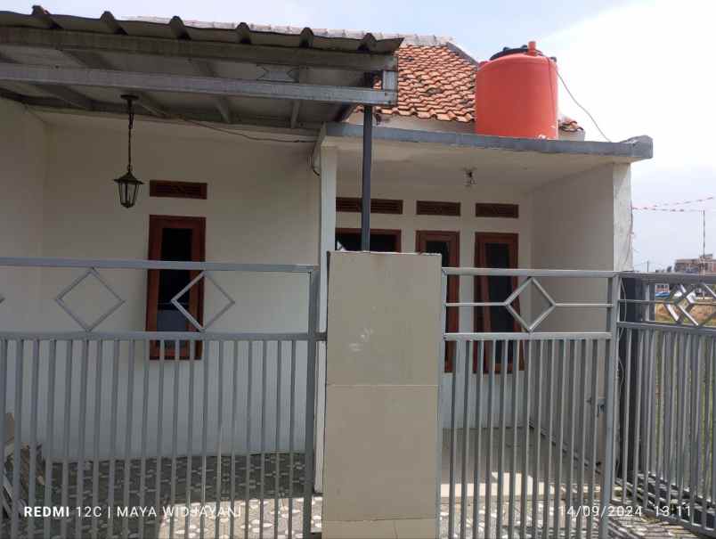 rumah second kondisi bangunan bagus bebas banjir