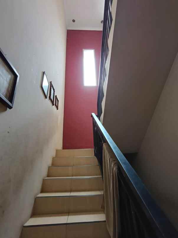 rumah second lokasi strategis di tanjung barat jaksel