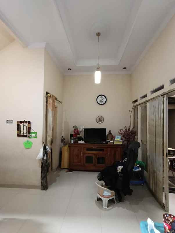 rumah second lokasi strategis di tanjung barat jaksel