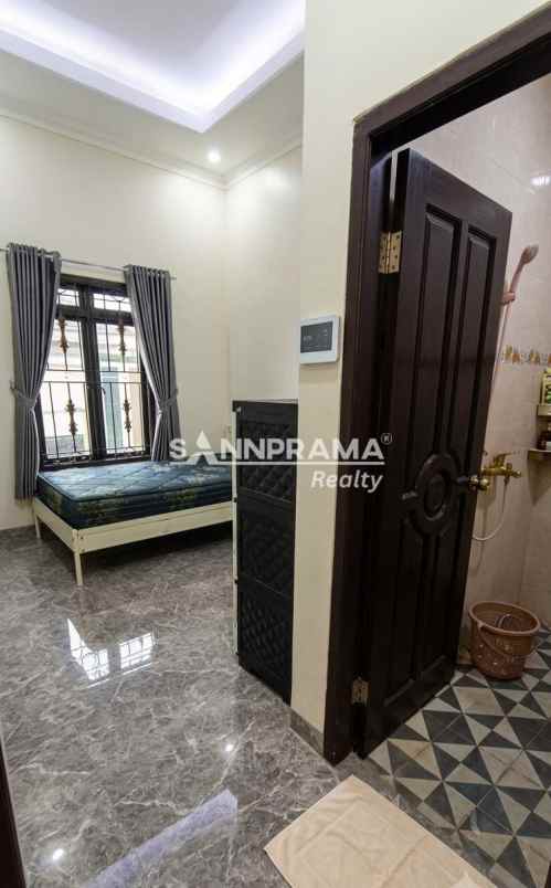 rumah semi furnished dekat tol krukut sawangan depok